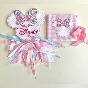 NEW custom made “My first Disney trip” wand and autograph book.